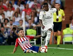 巴黎爆冷丹麦，维尼修斯制霸全场