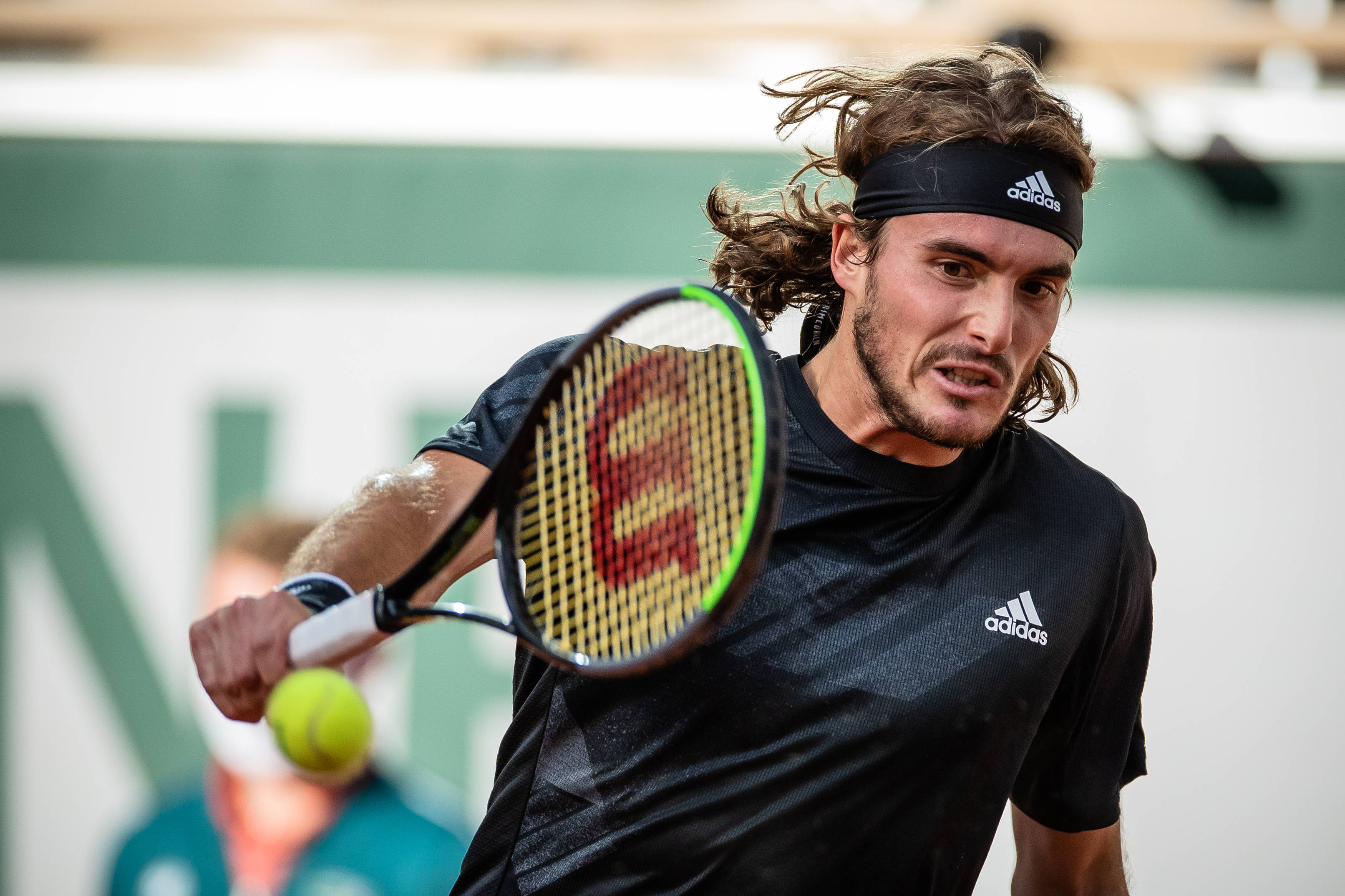 法国网球队逆转欧洲网球队，西西帕斯惊艳世界