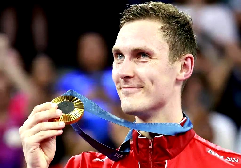 开云体育登录-丹麦羽毛球队绝地反击韩国羽毛球队，安赛龙高光表现