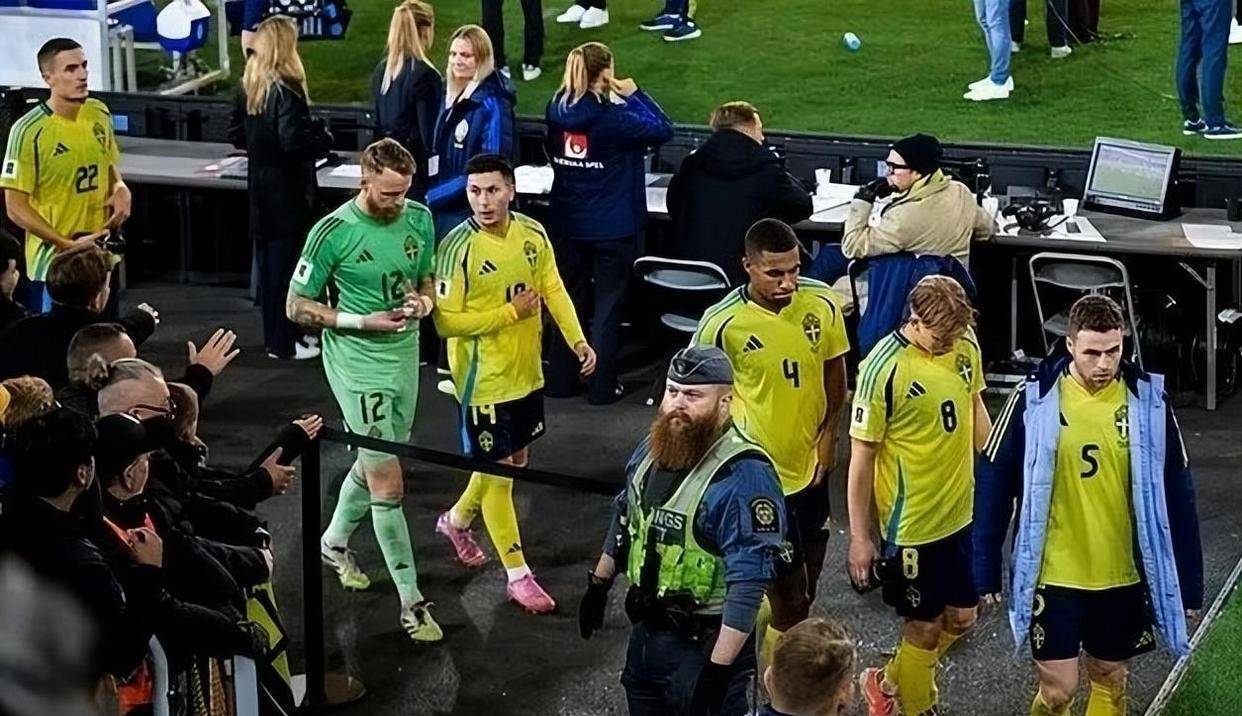 包含爆冷！英超强队意外出局震惊全场的词条