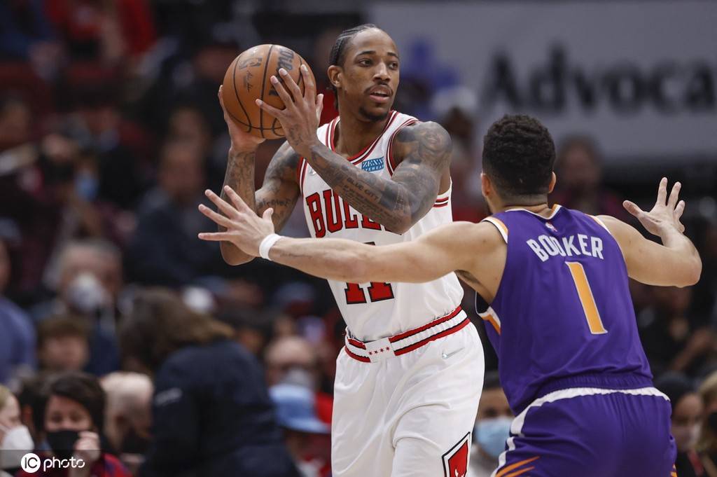 公牛横扫上海队，保罗惊艳四座