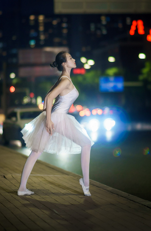 开云体育登录-孤星与铁壁，马竞的穆勒之夜与战术完胜